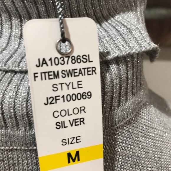 ▪️JOSEPH A Silver Glitter Turtleneck - Picture 4 of 9